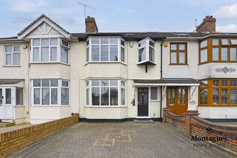 4 bedroom house for sale, Gorseway, Rush Green, RM7