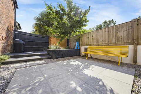 83 Gosbrook Road, Caversham, Reading, RG4 8BN