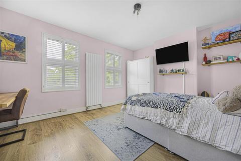83 Gosbrook Road, Caversham, Reading, RG4 8BN