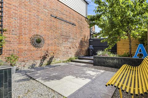 83 Gosbrook Road, Caversham, Reading, RG4 8BN