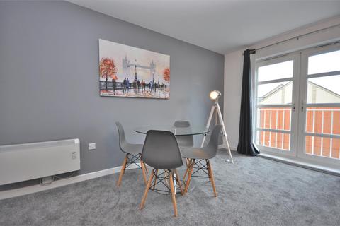 2 bedroom apartment to rent, Martins Court, York