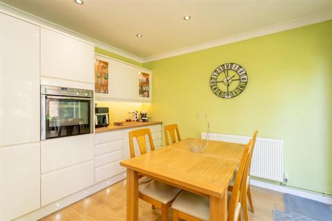 28 Blondell Drive, Bognor Regis, PO21 4BN