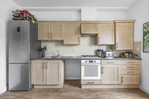 2 bedroom flat for sale, Peckham Road,  Peckham, SE15