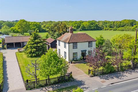 4 bedroom detached house for sale, Noak Hill Road, Billericay