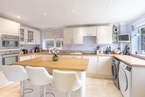 3 bedroom detached house for sale, Foxhollow, Bar Hill, CB23