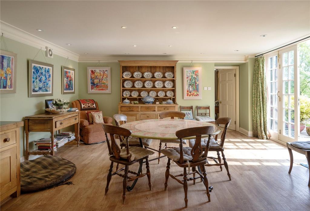 Cottage Dining/Kitch