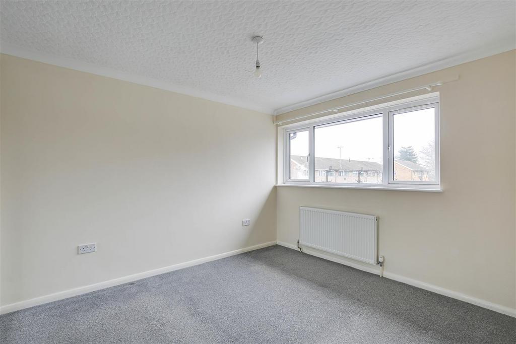11 Bedroom.jpg