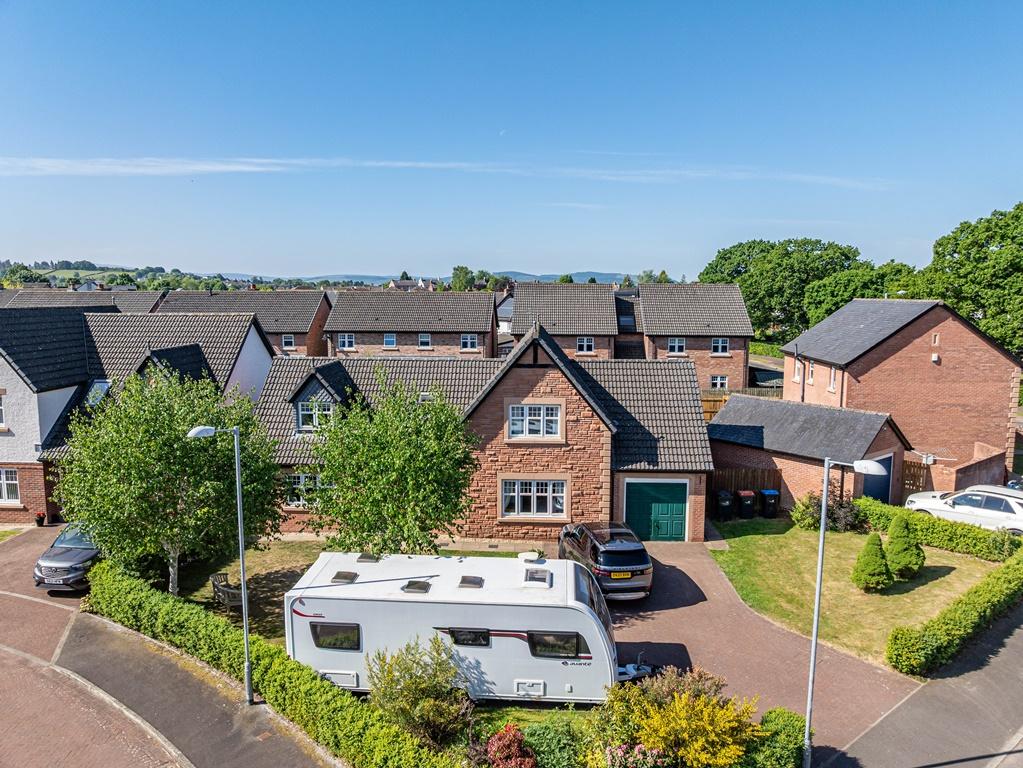 4 Haining Avenue, Dumfries, DG1 3 FY - Braidwoods S