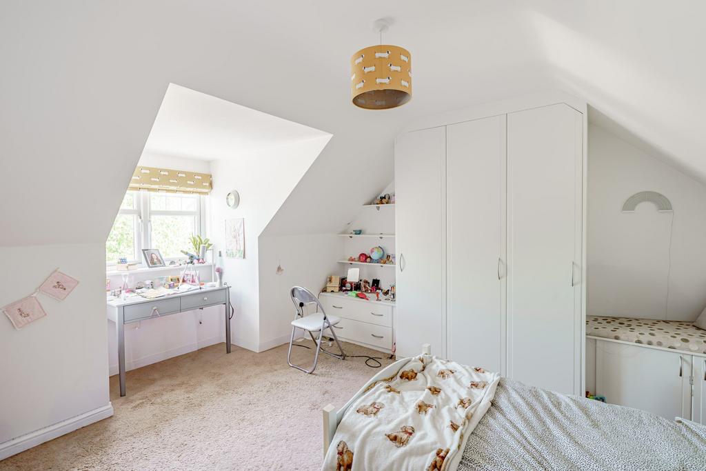 4 Haining Avenue, Dumfries, DG1 3 FY - Braidwoods S