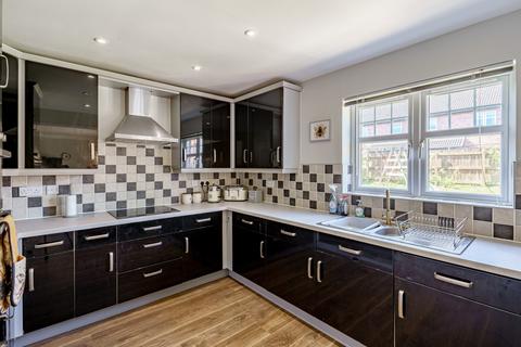 4 Haining Avenue, Dumfries, DG1 3FY