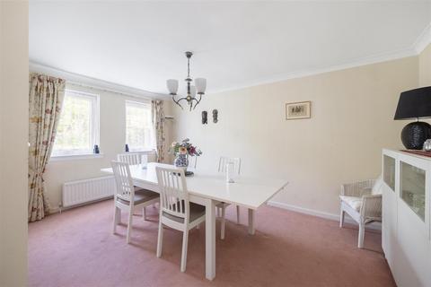 4 bedroom detached house for sale, 2 Dura View, Pitscottie