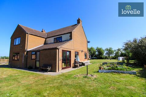 4 bedroom detached house for sale, South Road, South Somercotes LN11