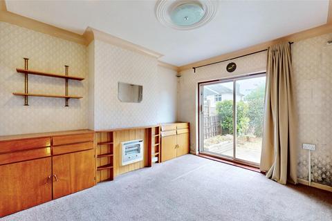21 Alexandra Road, Chadwell Heath, Romford, RM6 6UL