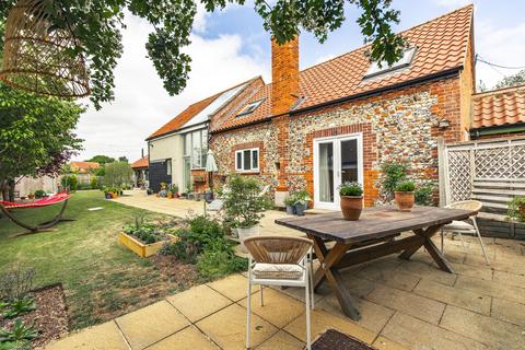 52 Chantry Lane, Necton, Swaffham, PE37 8ET
