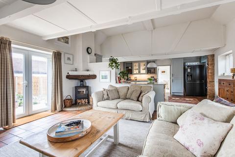 52 Chantry Lane, Necton, Swaffham, PE37 8ET
