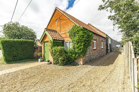 52 Chantry Lane, Necton, Swaffham, PE37 8ET