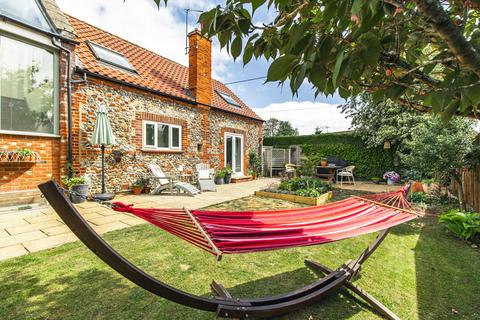52 Chantry Lane, Necton, Swaffham, PE37 8ET
