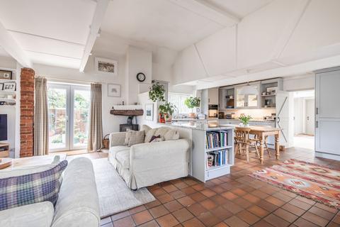 52 Chantry Lane, Necton, Swaffham, PE37 8ET