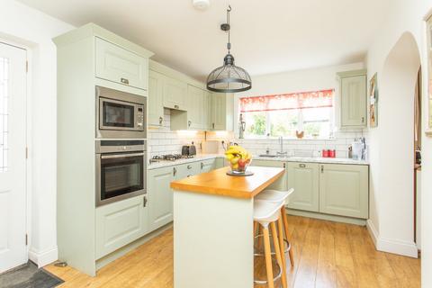 33 Pier Avenue, Whitstable, CT5 2HQ