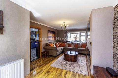 3 Ullswater Close, Dalton-in-furness, LA15 8QL