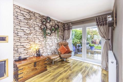 3 Ullswater Close, Dalton-in-furness, LA15 8QL
