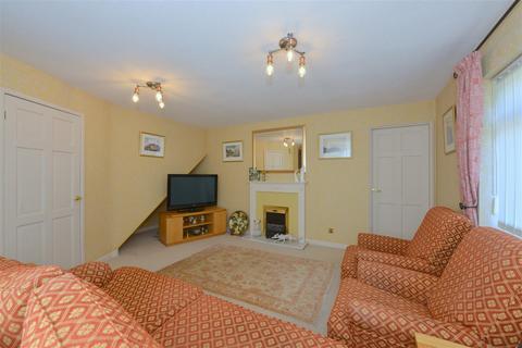 4 bedroom semi-detached house for sale, Kestrel Drive, Sundorne Grove, Shrewsbury