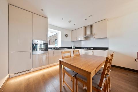 2 bedroom apartment for sale, Pinks Close, Cambridge, CB1