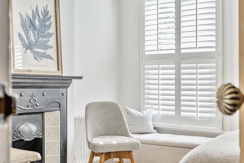 33 Weston Road, Thames Ditton, KT7 0HN