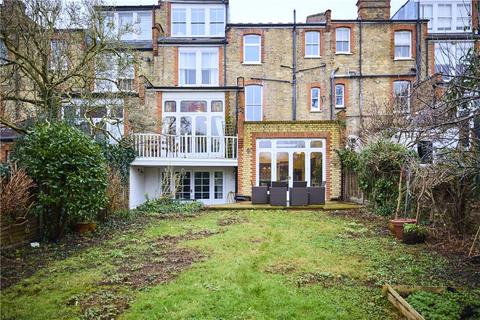 4 bedroom terraced house to rent, Rosebery Road, London N10