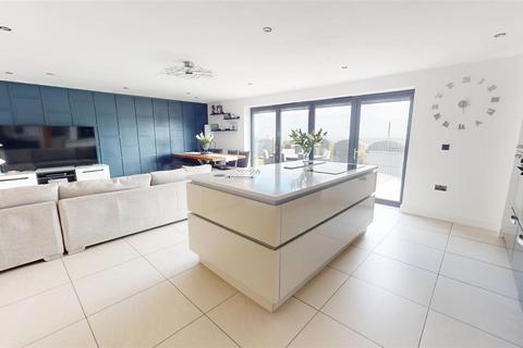 5 bedroom detached house for sale, The Pastures, Shelf, Halifax