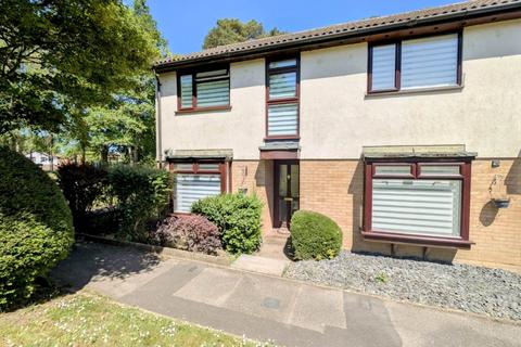3 bedroom end of terrace house for sale, Sutherland Close, Bordon GU35