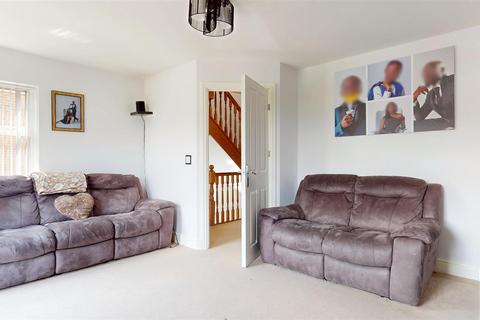 undefined, Fonda Meadows, Milton Keynes MK4