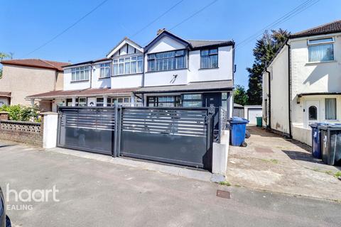 4 bedroom semi-detached house to rent, Adrienne Avenue, SOUTHALL