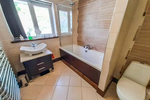 3 bedroom bungalow for sale, Willingham Road, Lea