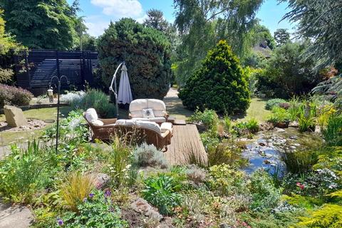 3 bedroom bungalow for sale, Willingham Road, Lea