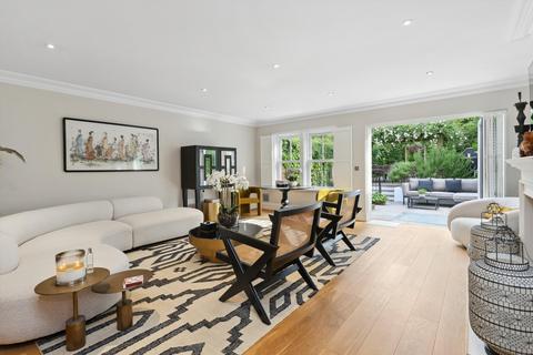 5 bedroom terraced house for sale, Larchfield Close, Weybridge, Surrey, KT13