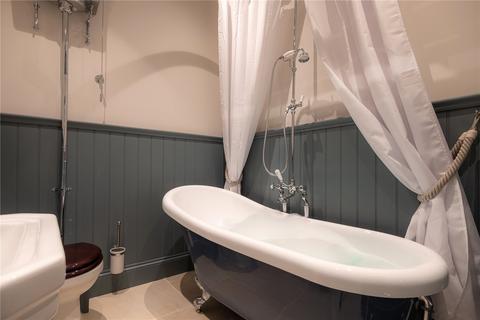 2 bedroom terraced house to rent, Lansdown Crescent Lane, Cheltenham, Gloucestershire, GL50