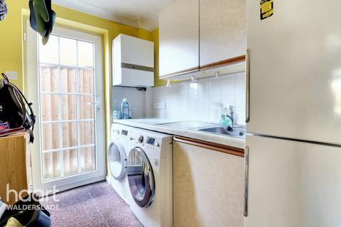 18 Highgrove Road, Chatham, ME5 7QE