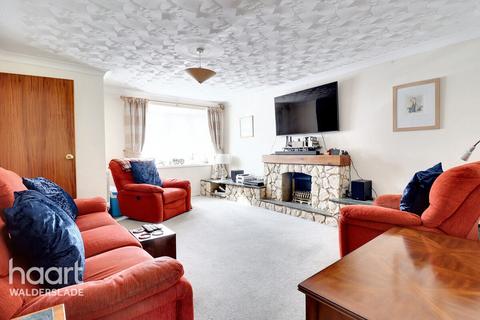 18 Highgrove Road, Chatham, ME5 7QE