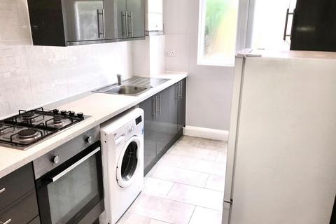 4 bedroom semi-detached house for sale, Kingshill Avenue, Kenton, HA3