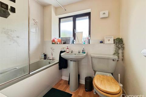 20 Fairhill, Hemel Hempstead, HP3 9UU