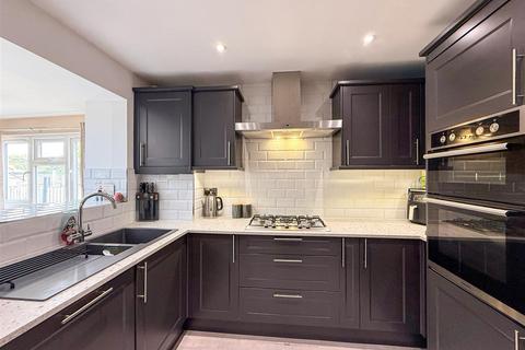 2 bedroom semi-detached house for sale, Queenborough Road, Southminster