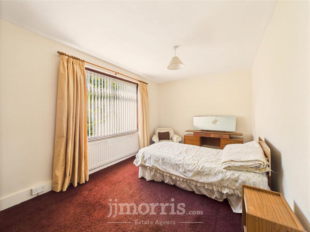 Bedroom 3 (Front)