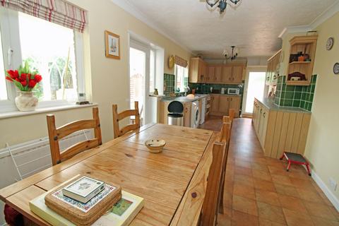 undefined, Red Lion Lane, Overton RG25
