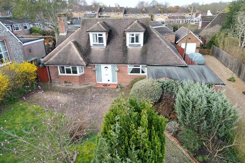 undefined, Red Lion Lane, Overton RG25