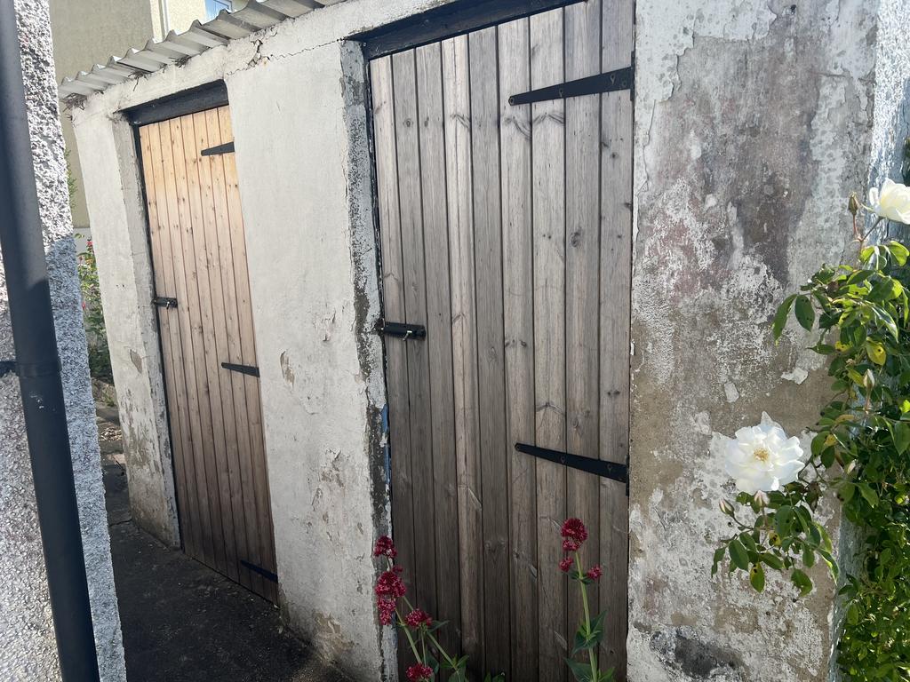 Garden shed