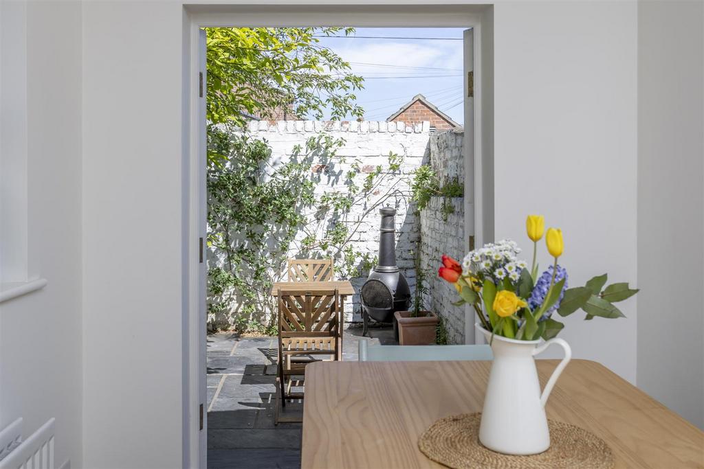 3 Bewlay Street 27.jpg