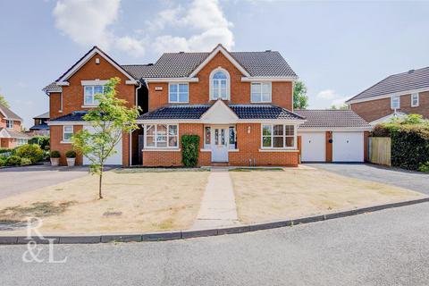 4 bedroom detached house for sale, Kensington Drive, Tamworth
