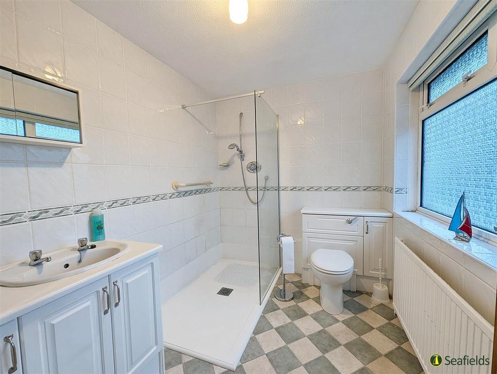 En suite Shower Room