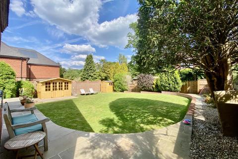 Yorick Cottage Weycombe Road, Haslemere, GU27 1EL